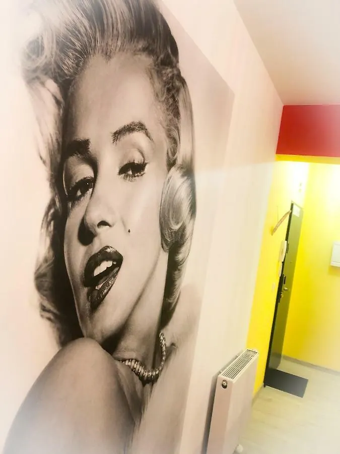 Apartment Marilyn Monroe Hotel Poznan Poland