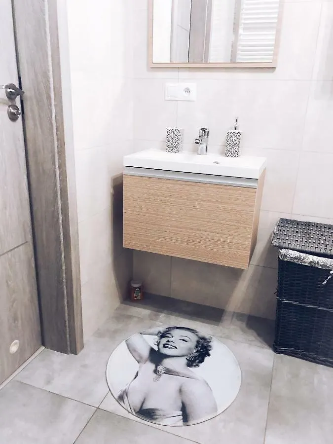 Marilyn Monroe Hotel Poznan 0*,